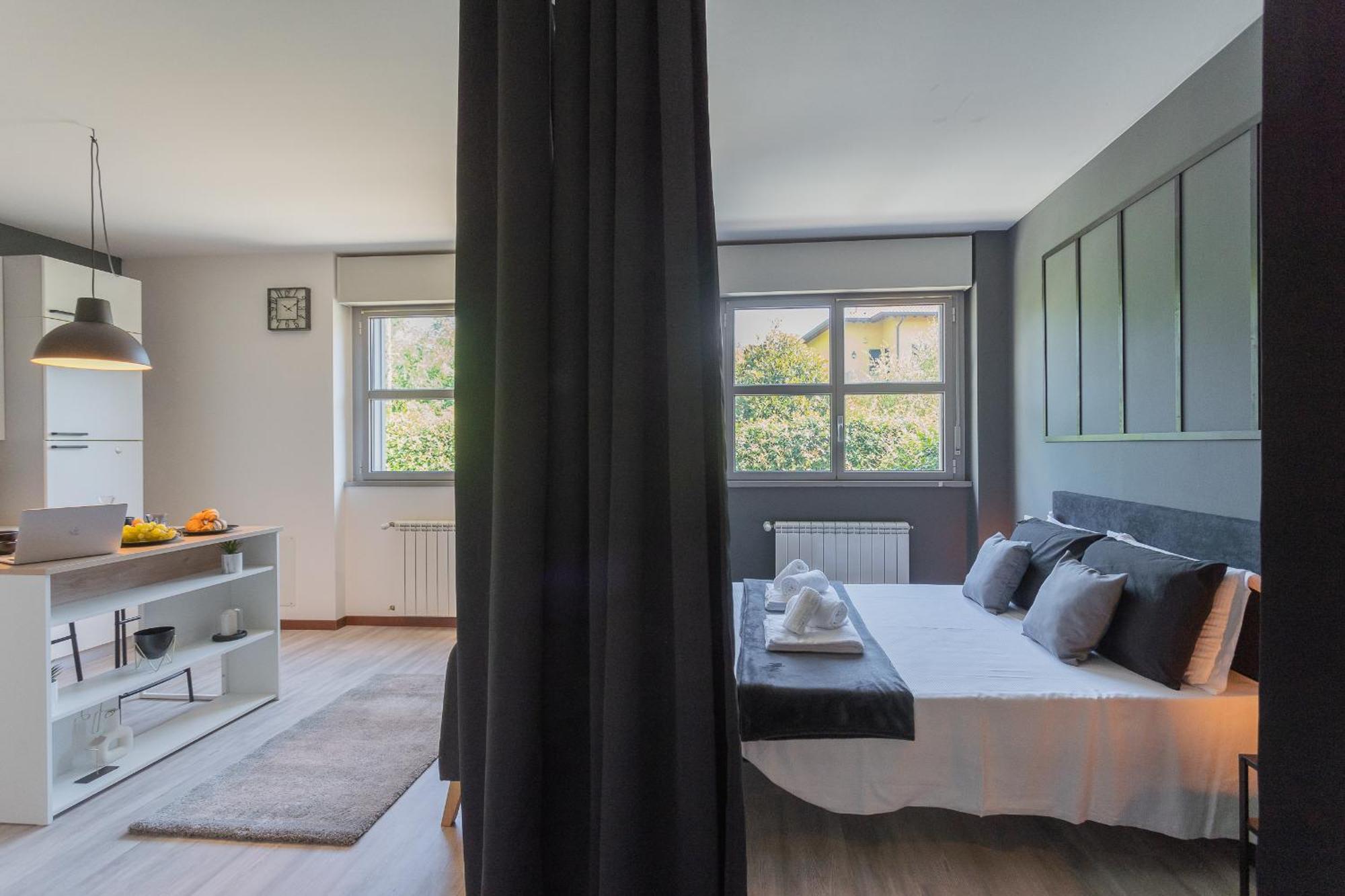 Black Loft Como By Rent All Como Eksteriør bilde