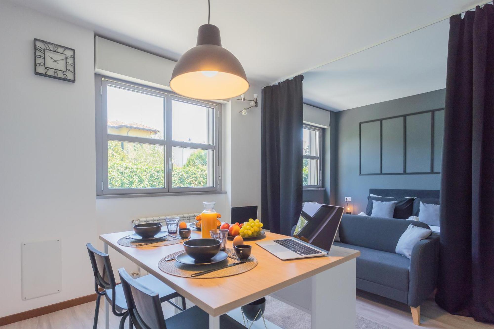 Black Loft Como By Rent All Como Eksteriør bilde