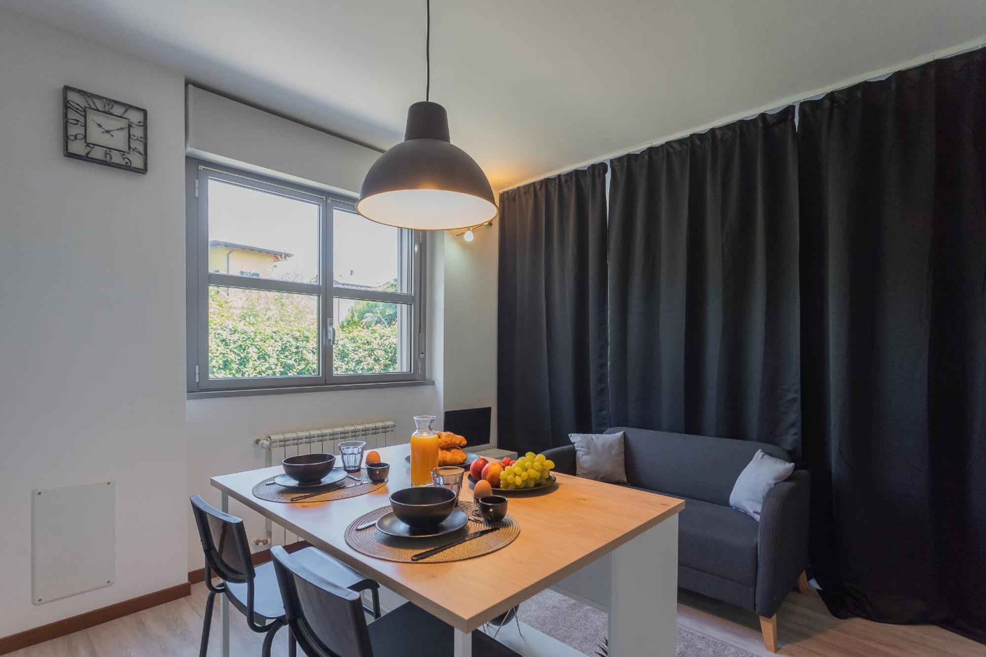Black Loft Como By Rent All Como Eksteriør bilde