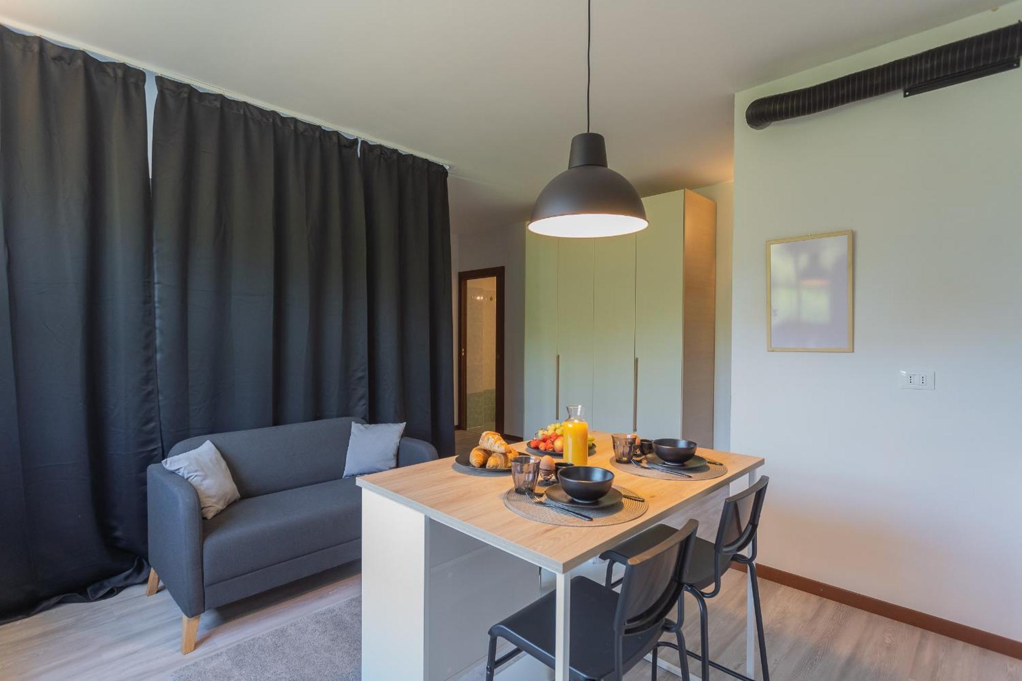 Black Loft Como By Rent All Como Eksteriør bilde